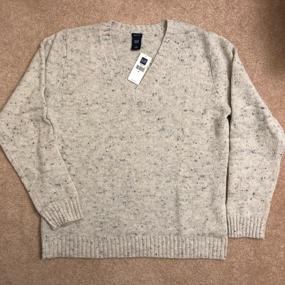 Brand New - Gap Oatmeal w/Gray V-Neck Sweater
